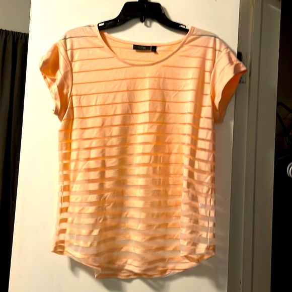 Apt. 9 Tops - Pink short sleeved top